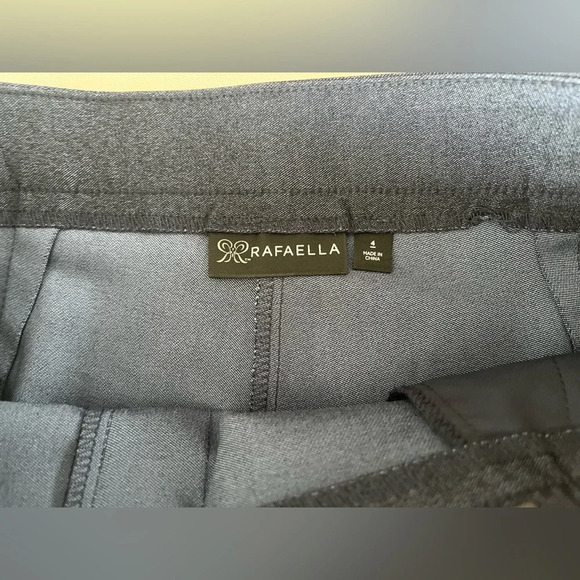 NWT Rafaella Size 4 Blue Stretch Short High Waist 7” Inseam Classic Preppy - Picture 4 of 9